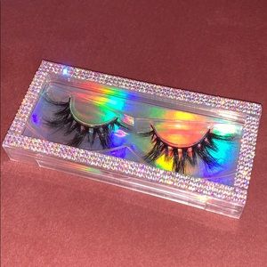 Brand NEW faux eyelashes 🔥🔥🔥